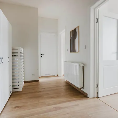 Blueground 10 Renovated Furnished Prg-16 *