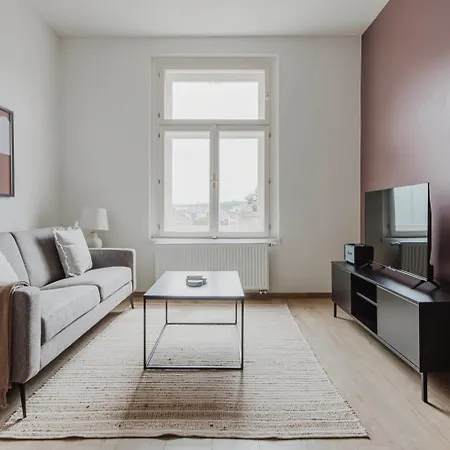 Blueground 10 Renovated Furnished Prg-16 Apartment *