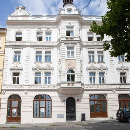Apartamento Blueground 10 Renovated Furnished Prg-16